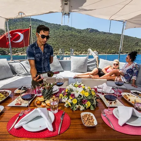 Botel Barbaros Yachting Private Gulet 3 Cabins
