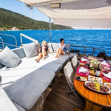 Barbaros Yachting Private Gulet 3 Cabins Botel Bodrum